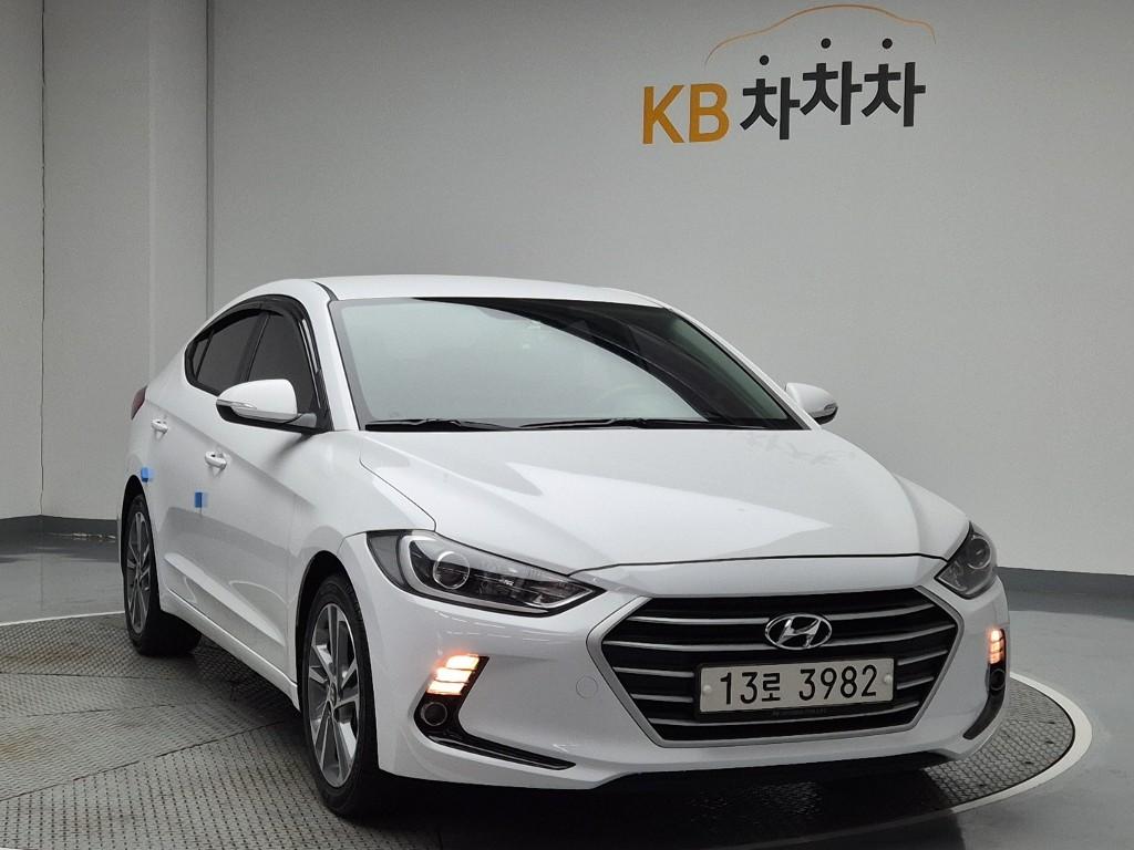 Hyundai Avante AD Value Plus 1.6 GDi 5