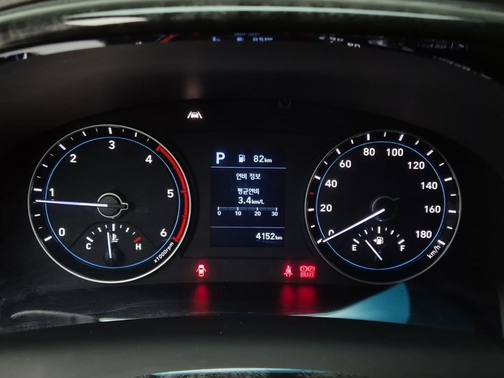 Hyundai Porter II LPG Super Cab LPG Fixed Floor Long Wheelbase Super Cab 6