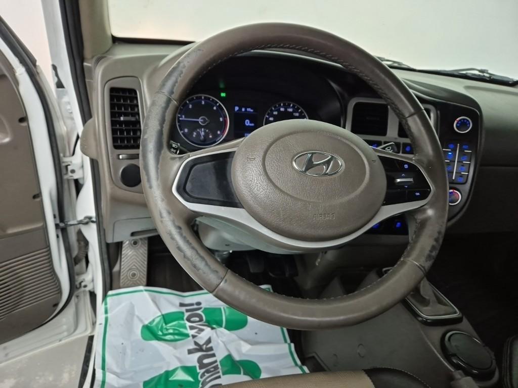 Hyundai Porter II Long Wheelbase Smart Long Wheelbase Super Cab 9