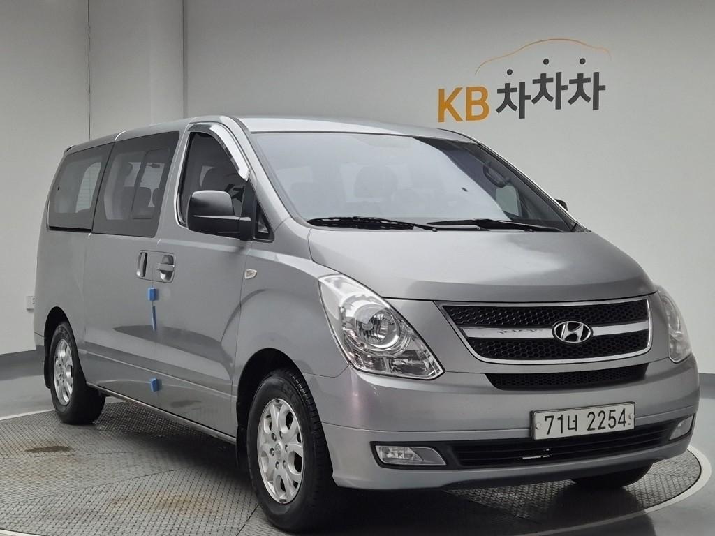 Hyundai Starex Grand CVX Luxury 2.4 LPi Wagon 5