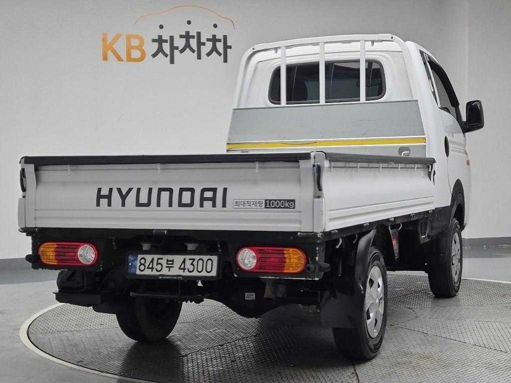 Hyundai Porter II Long Wheelbase Smart Long Wheelbase Super Cab 4WD 4