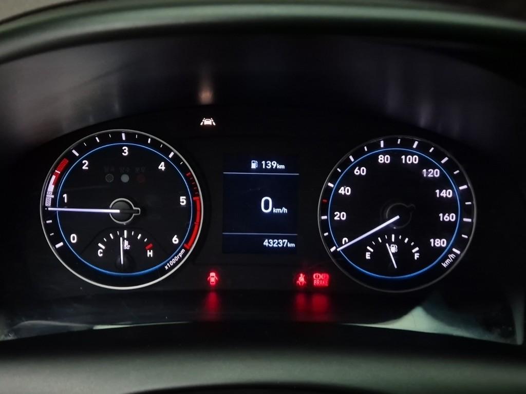 Hyundai Porter II Long Wheelbase Smart Long Wheelbase Super Cab 4WD 6