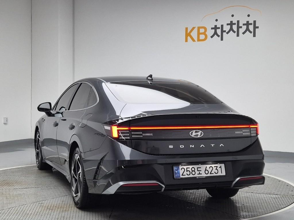 Hyundai Sonata 2024 photo 2