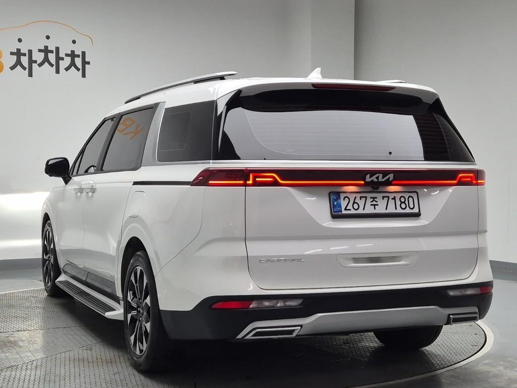 Kia Carnival 2022 photo 2