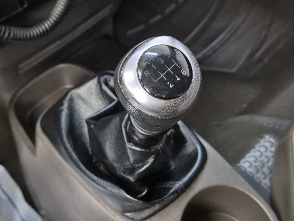 Hyundai Porter II Super Cab High Fixed Floor Long Wheelbase Super Cab 8