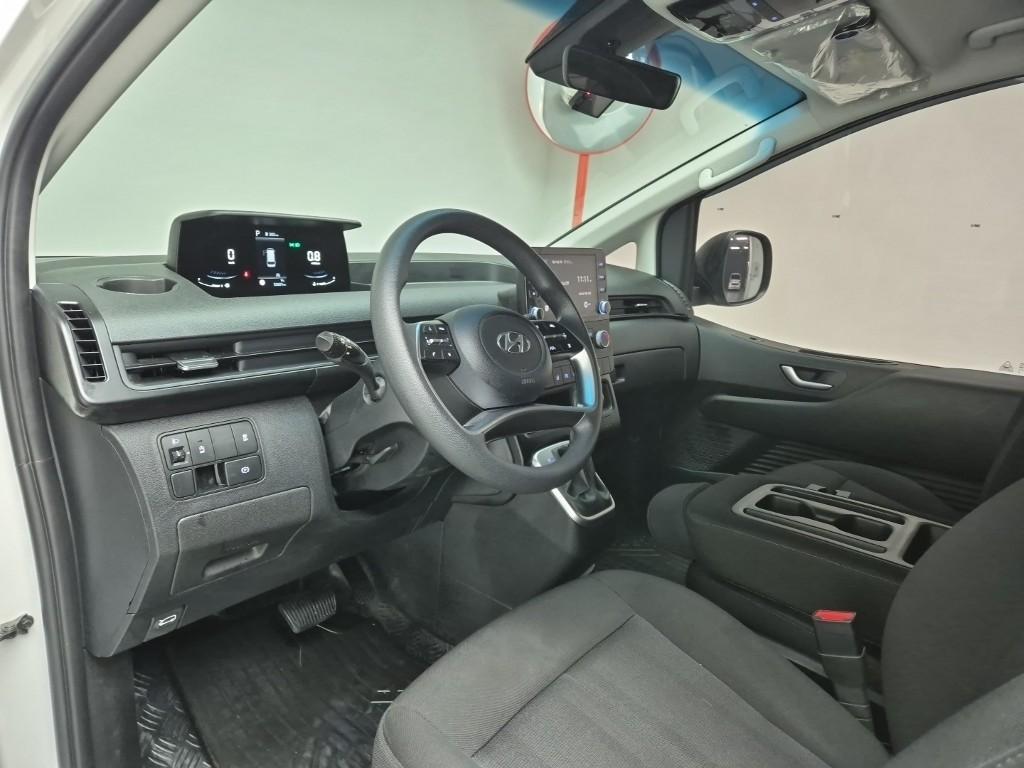 Hyundai Staria Smart Diesel 2.2 Cargo 8