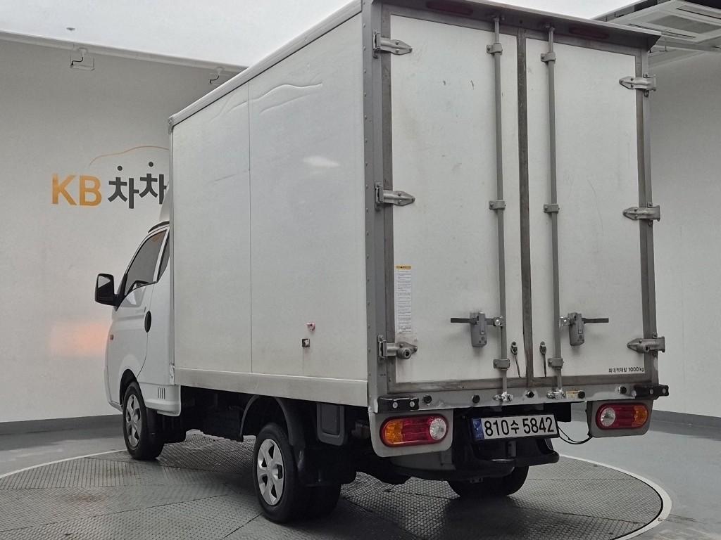 Hyundai Porter II Long Wheelbase Smart LPG Long Wheelbase Super Cab 3