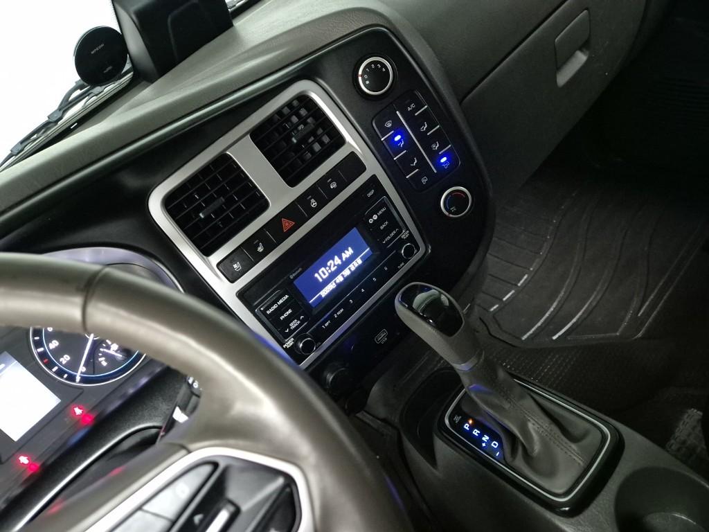 Hyundai Porter II Long Wheelbase Smart LPG Long Wheelbase Super Cab 10