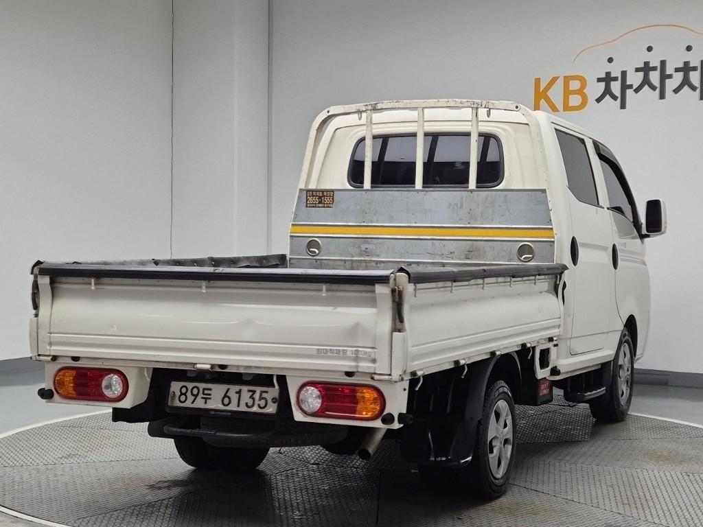 Hyundai Porter II Long Wheelbase Modern Long Wheelbase Double Cab 4