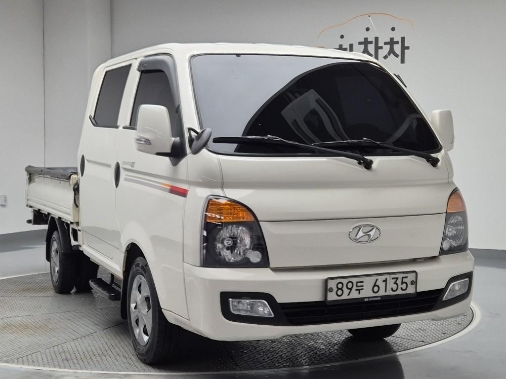 Hyundai Porter II Long Wheelbase Modern Long Wheelbase Double Cab 5