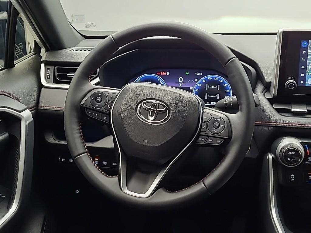 Toyota RAV4 XSE 2.5 PHEV AWD 10