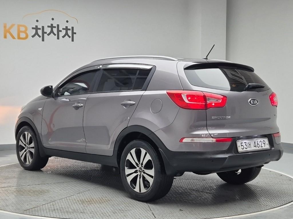 Kia Sportage R TLX Premium Type 2.0 Diesel 2WD M/ T 3