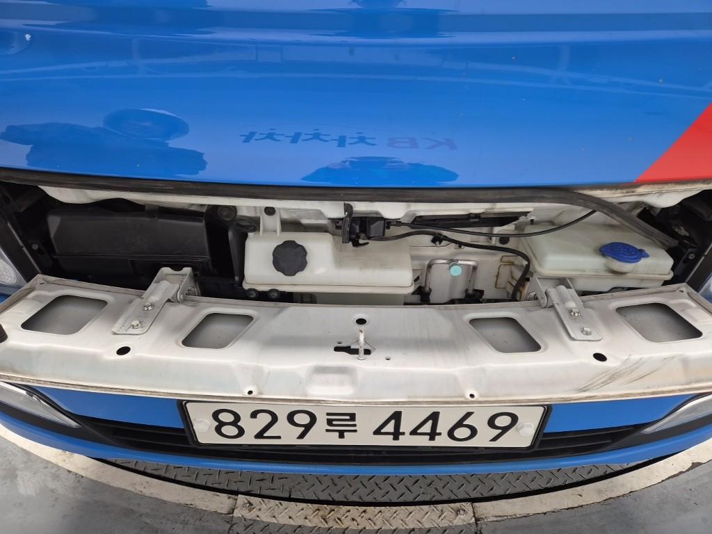 Hyundai Porter II Super Cab High Fixed Floor Long Wheelbase Super Cab 6