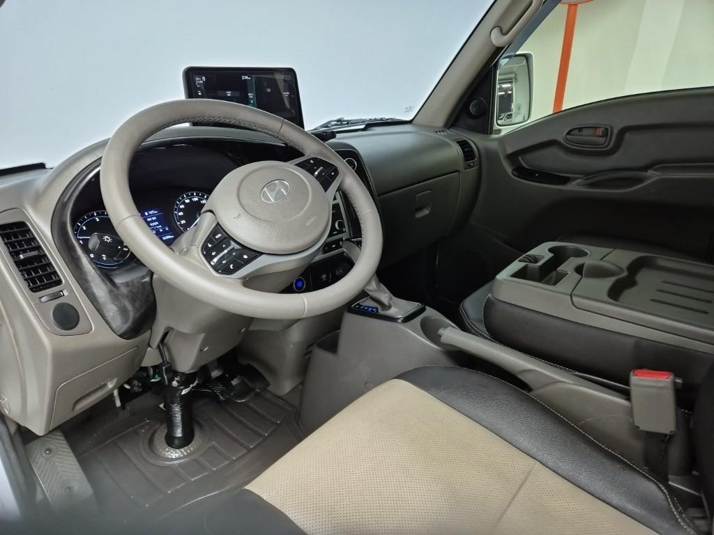 Hyundai Porter II LPG Super Cab LPG High Fixed Floor Long Wheelbase Super Cab 7