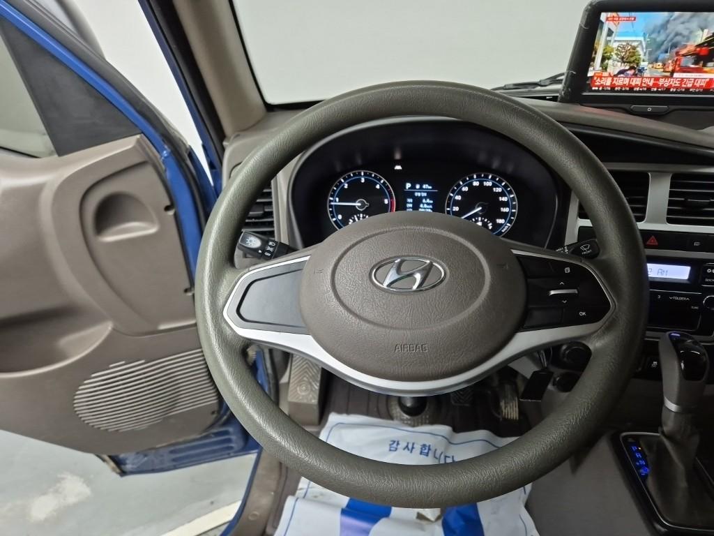 Hyundai Porter II Long Wheelbase Style Long Wheelbase Double Cab 9