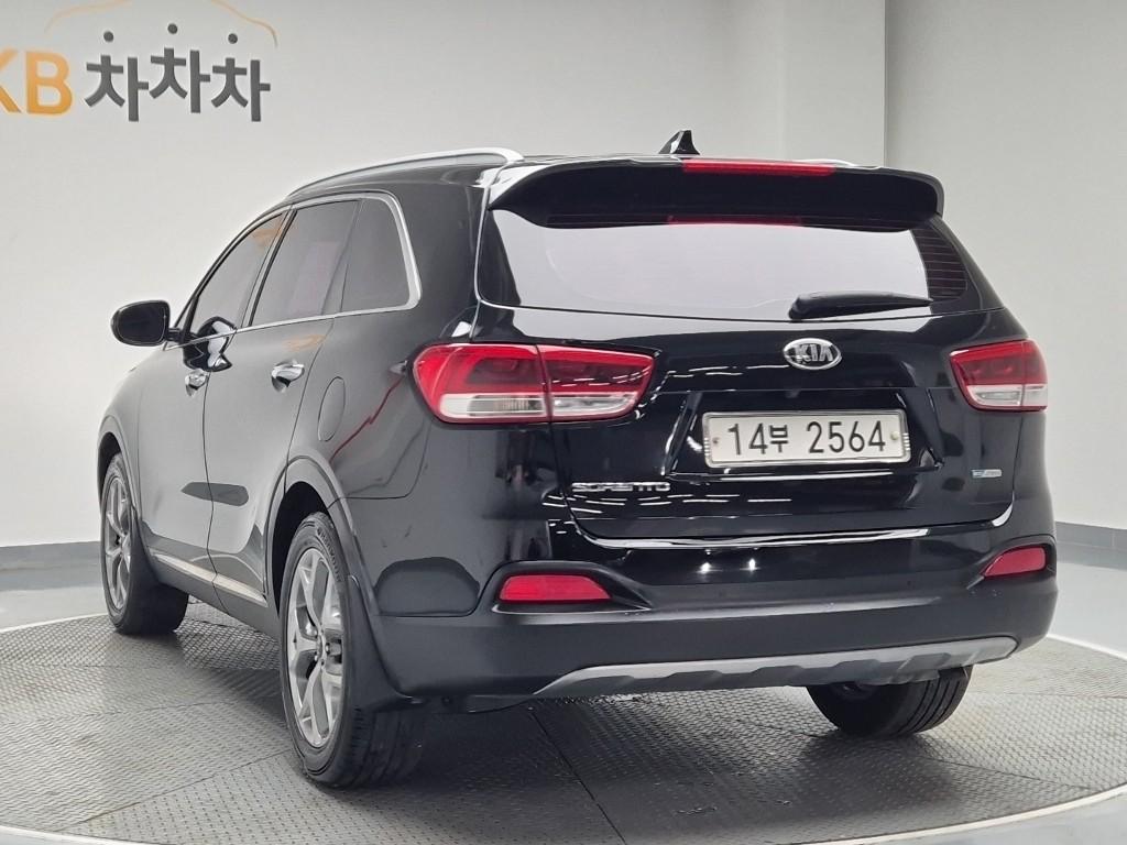 Kia Sorento 2015 photo 2