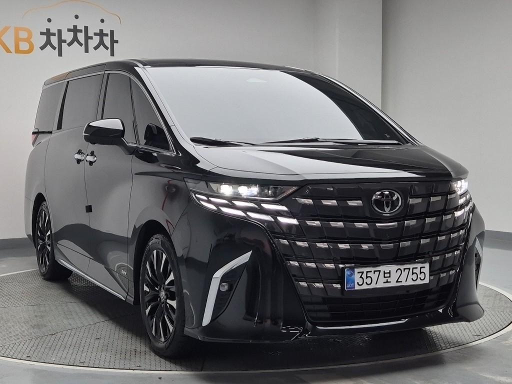Toyota Alphard 2.5 HEV AWD 5