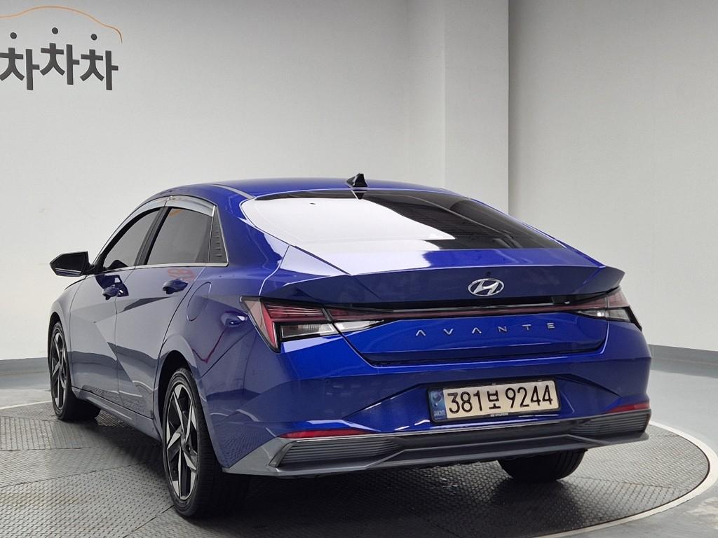 Hyundai Avante 2023 photo 2
