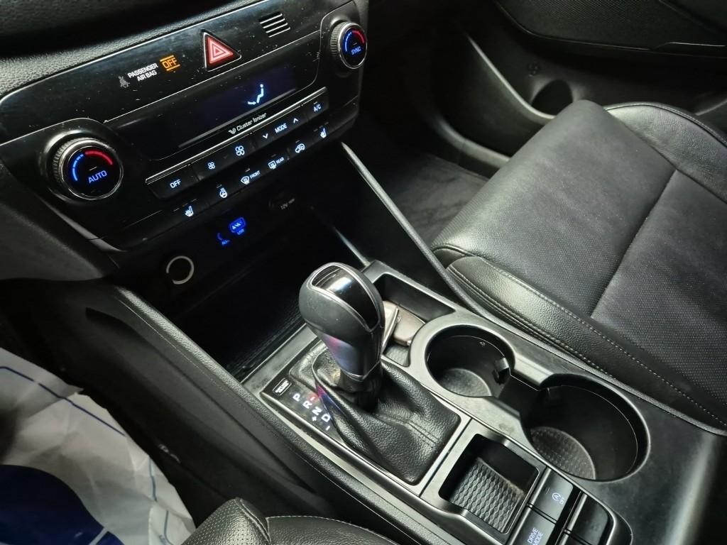 Hyundai Tucson Modern e-VGT UⅡ 1.7 2WD 9