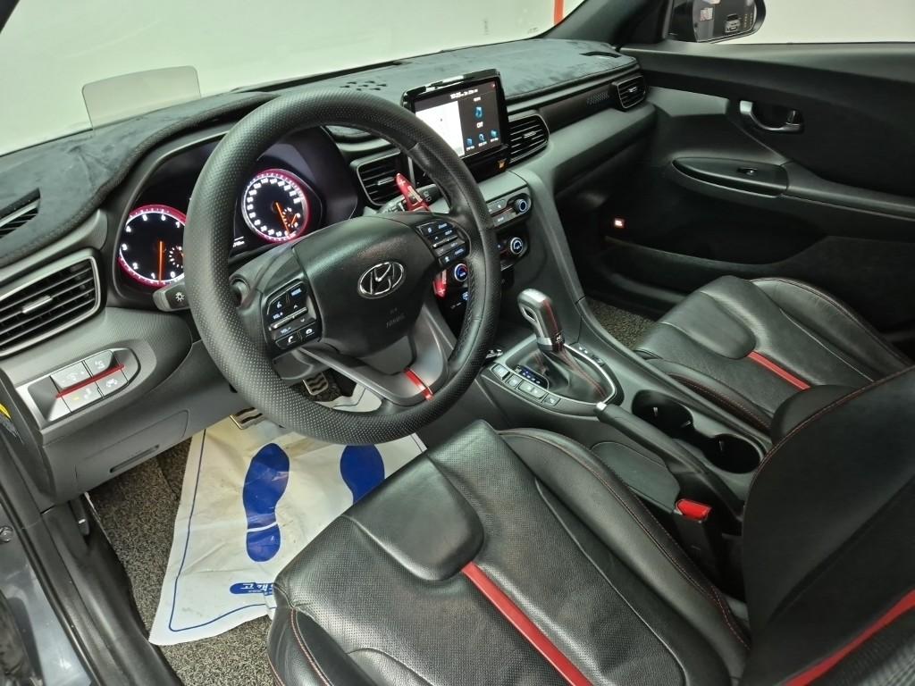 Hyundai Veloster New Sport Core 1.6 Turbo GDI 8