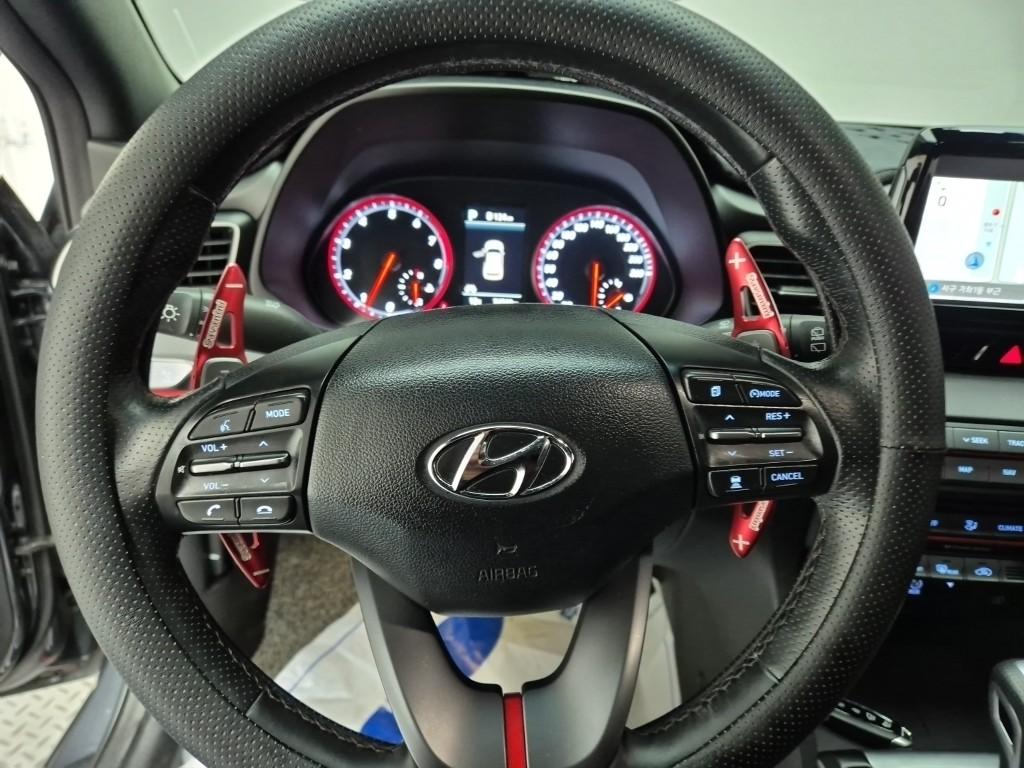 Hyundai Veloster New Sport Core 1.6 Turbo GDI 10