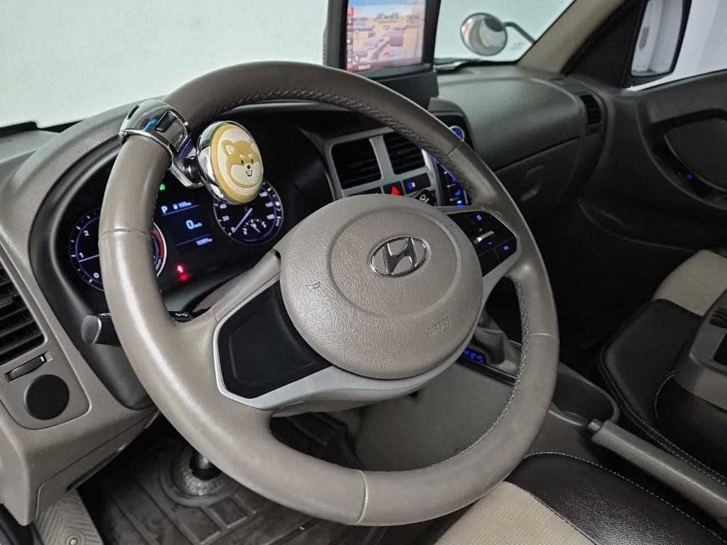 Hyundai Porter II Long Wheelbase Smart Long Wheelbase Super Cab 10