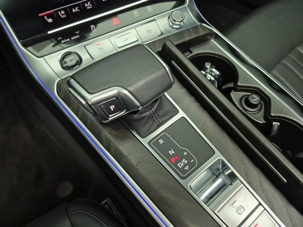 VW/AUDI A6 (5th Generation) 45 TFSI Quattro