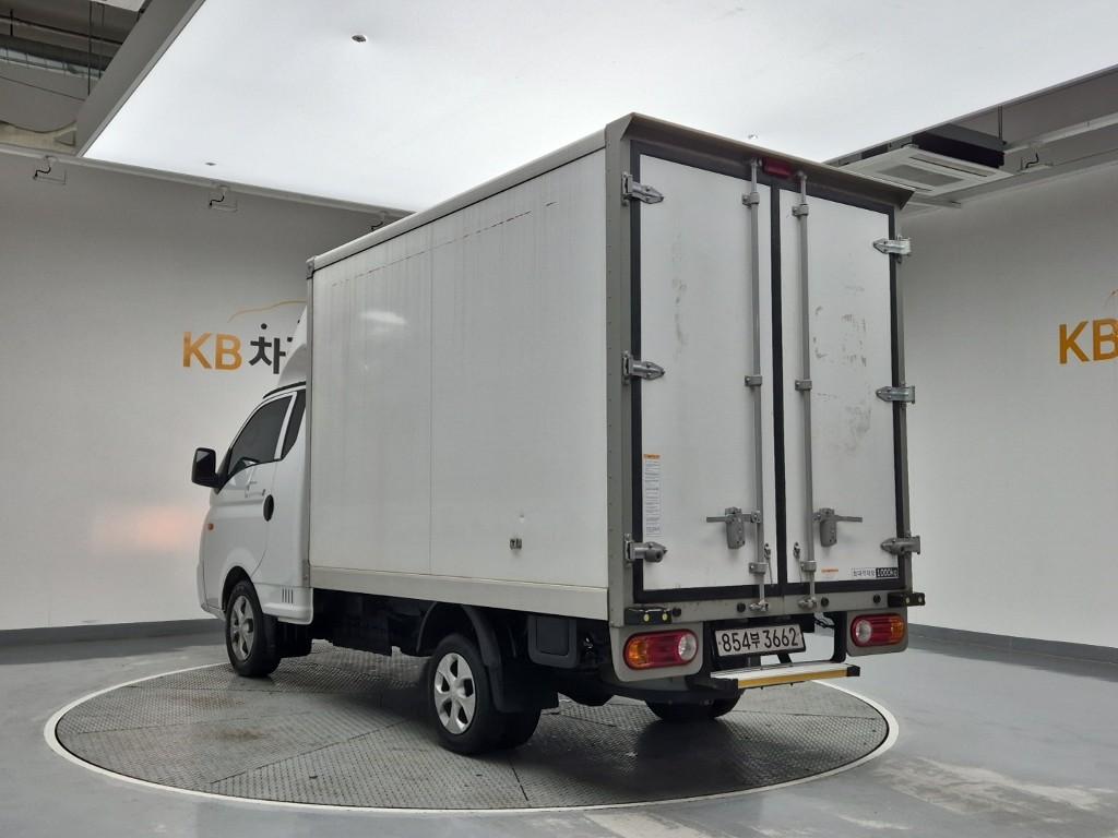 Hyundai Porter II LPG Super Cab LPG High Fixed Floor Long Wheelbase Super Cab 3