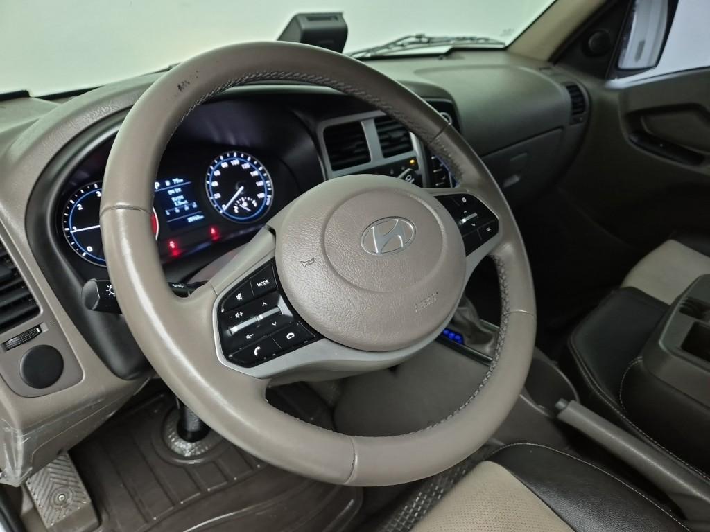 Hyundai Porter II LPG Super Cab LPG High Fixed Floor Long Wheelbase Super Cab 9