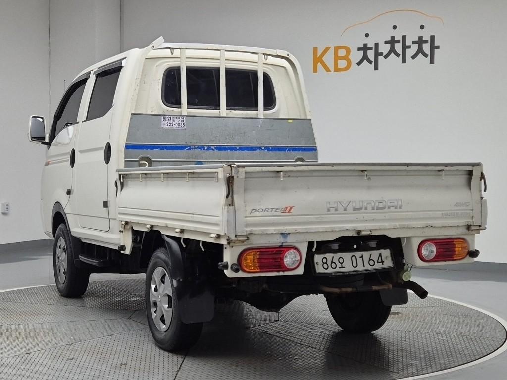 Hyundai Porter II Long Wheelbase Modern Long Wheelbase Double Cab 4WD 3