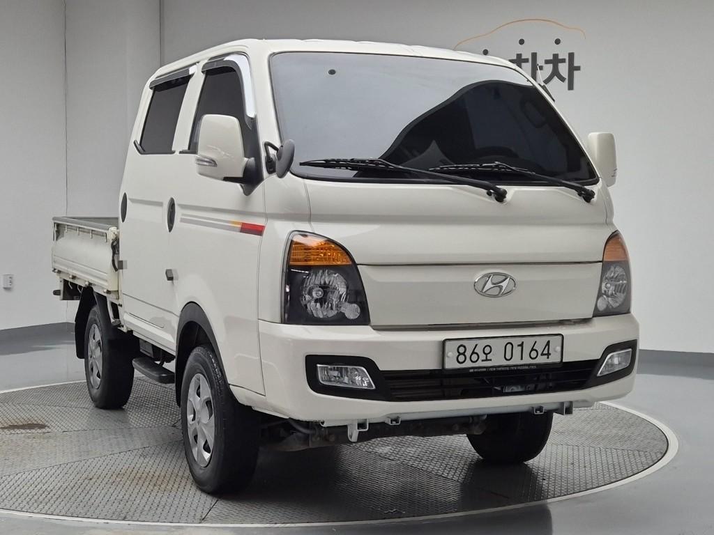 Hyundai Porter II Long Wheelbase Modern Long Wheelbase Double Cab 4WD 5