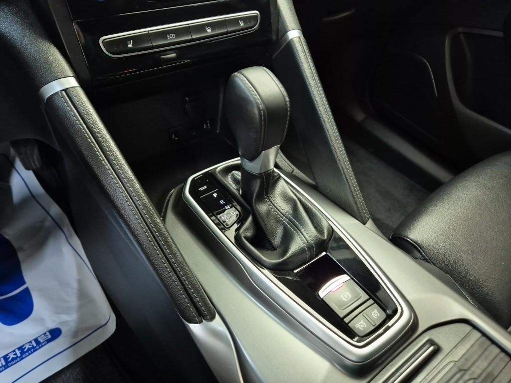 Renault QM6 Samsung New LE Signature 2.0 GDe 9