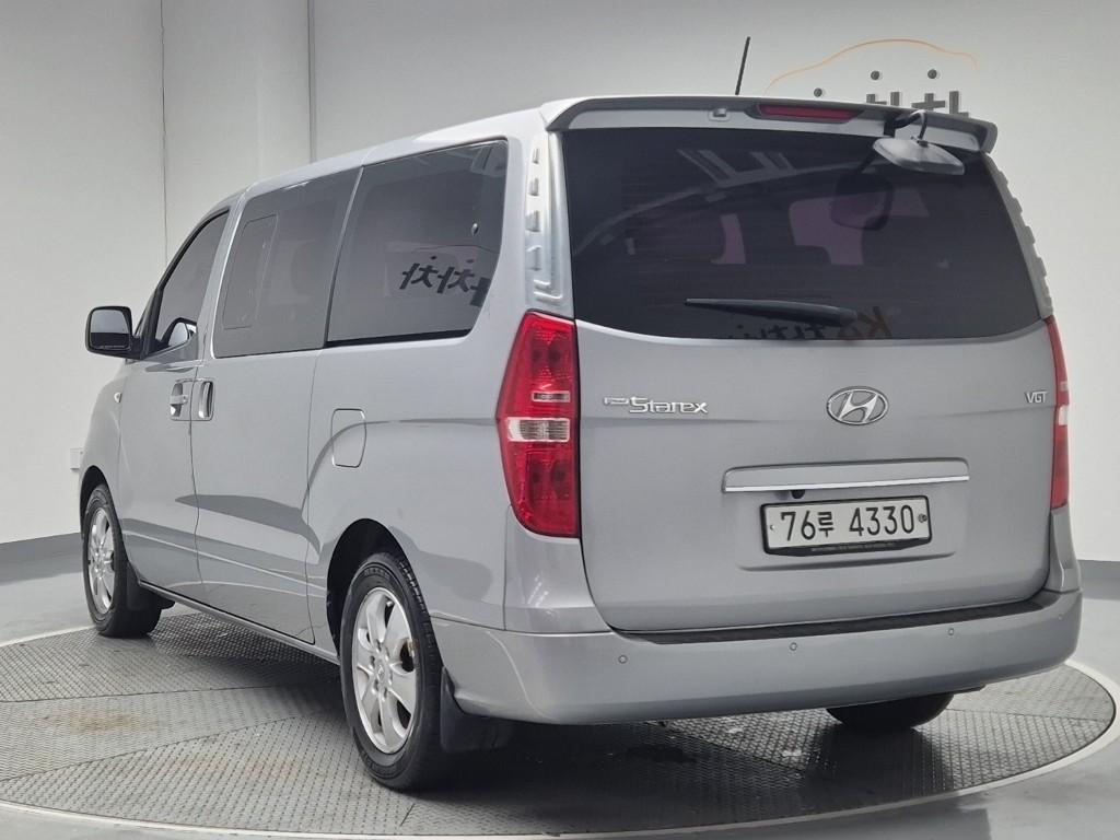 Hyundai Starex Grand Modern 2.5 VGT Wagon A/ T 3