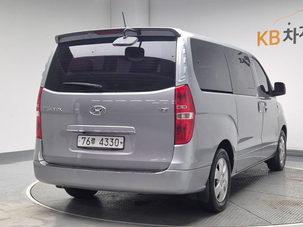 Hyundai Starex Grand Modern 2.5 VGT Wagon A/ T 4