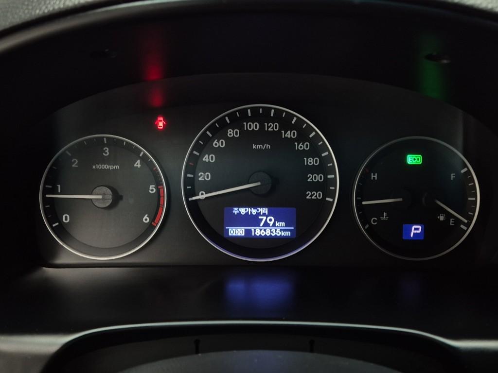 Hyundai Starex Grand Smart 2.5 VGT/ WGT 3 Van 7