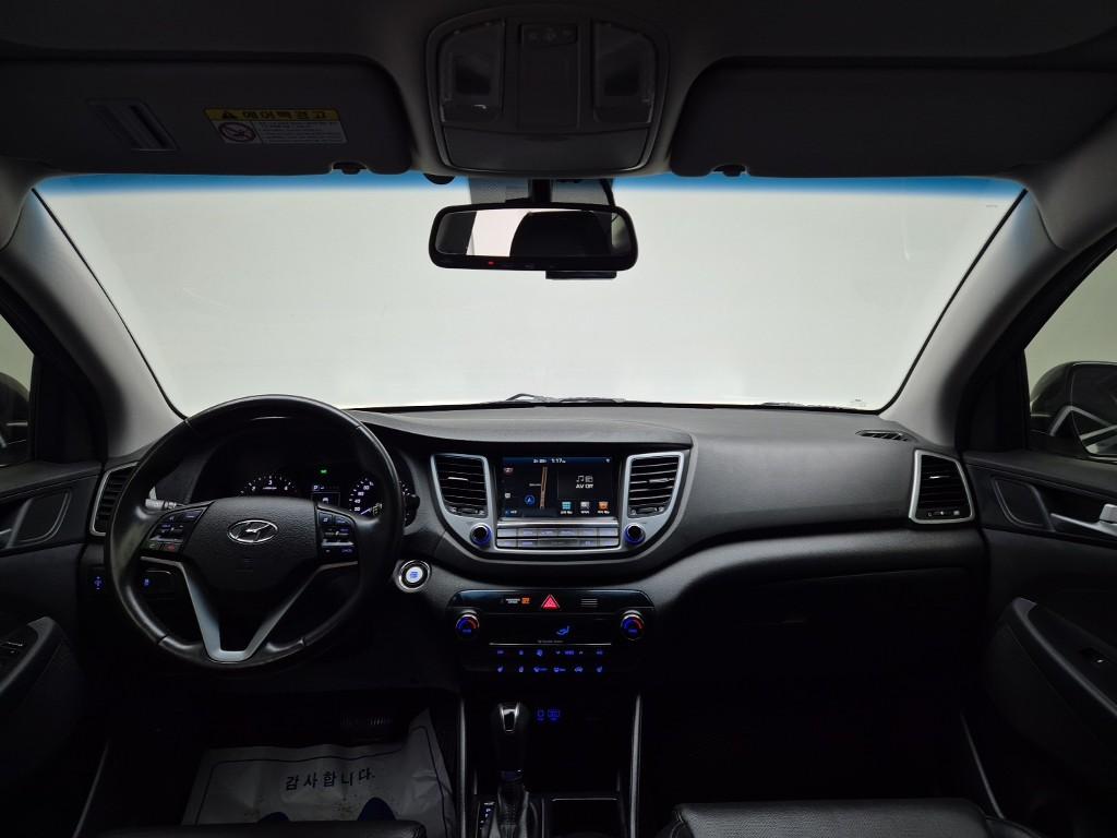 Hyundai Tucson Modern e-VGT UⅡ 1.7 2WD 8