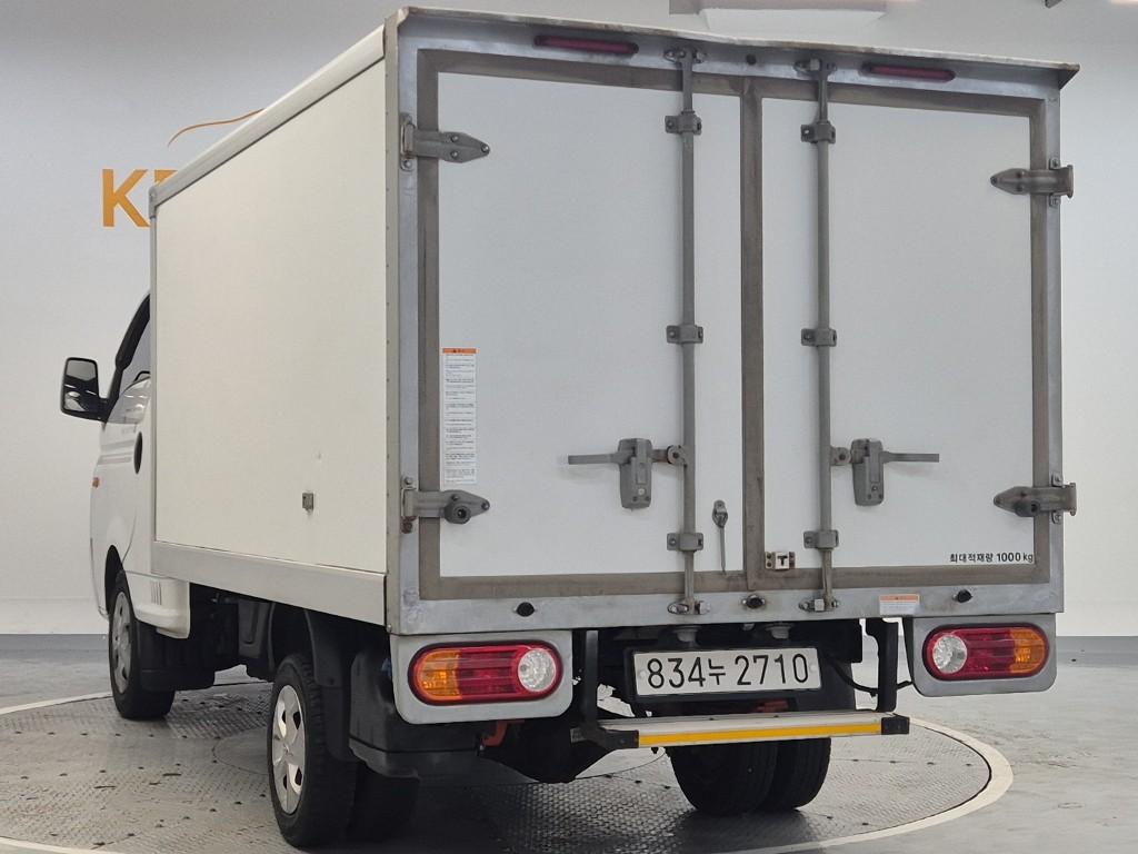 Hyundai Porter II Low Fixed Floor Long Wheelbase Super Cab 3