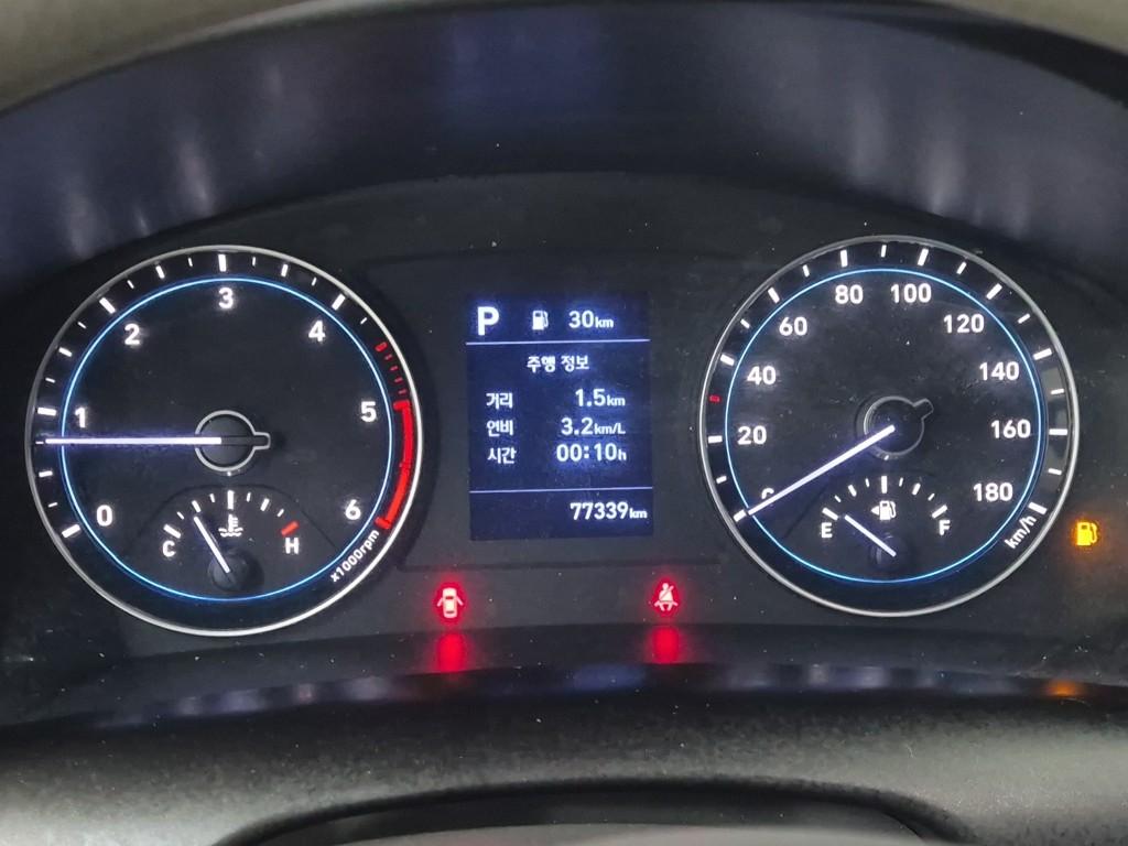 Hyundai Porter II Low Fixed Floor Long Wheelbase Super Cab 6