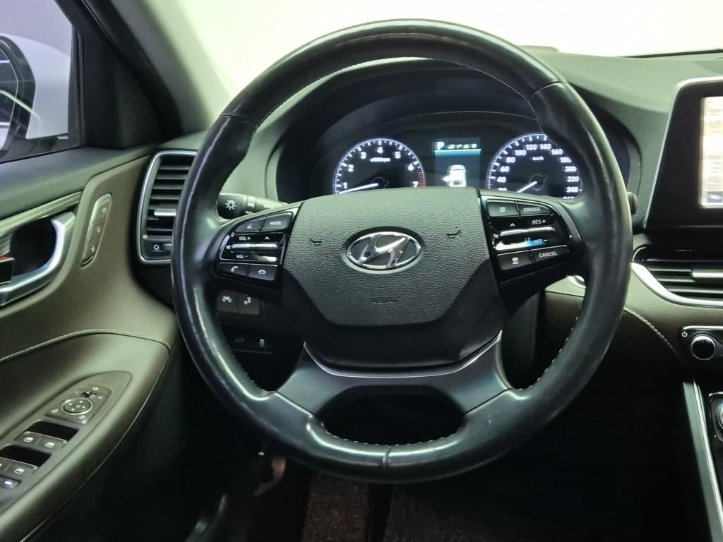 Hyundai Grandeur IG Exclusive Special 3.0 LPi 10