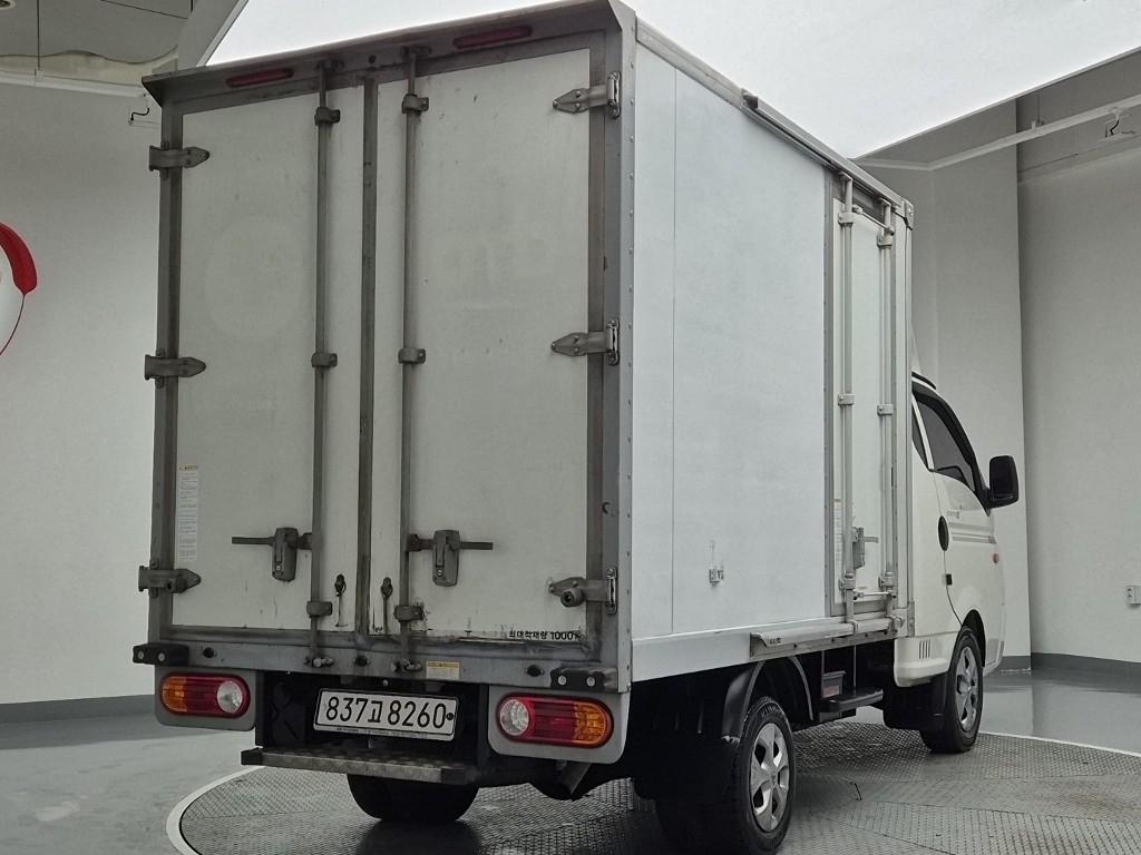 Hyundai Porter II Super Cab High Fixed Floor Long Wheelbase Super Cab 4