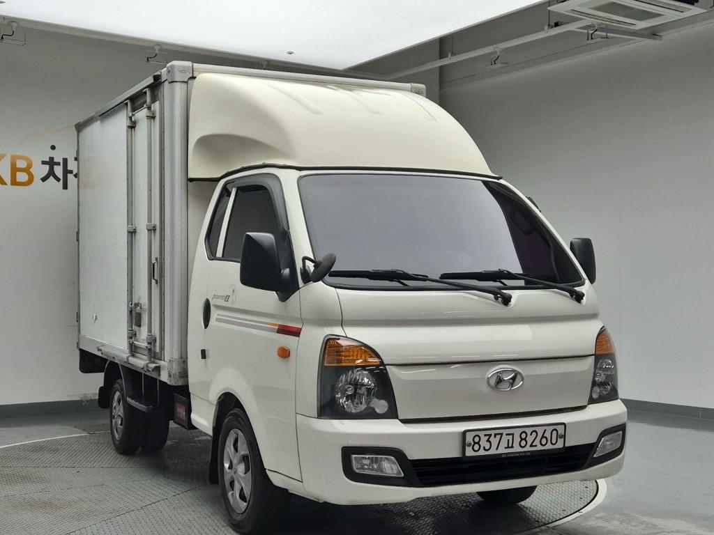 Hyundai Porter II Super Cab High Fixed Floor Long Wheelbase Super Cab 5