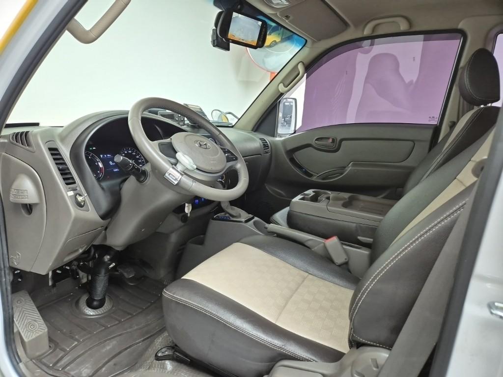 Hyundai Porter II Long Wheelbase Smart Long Wheelbase Super Cab 7