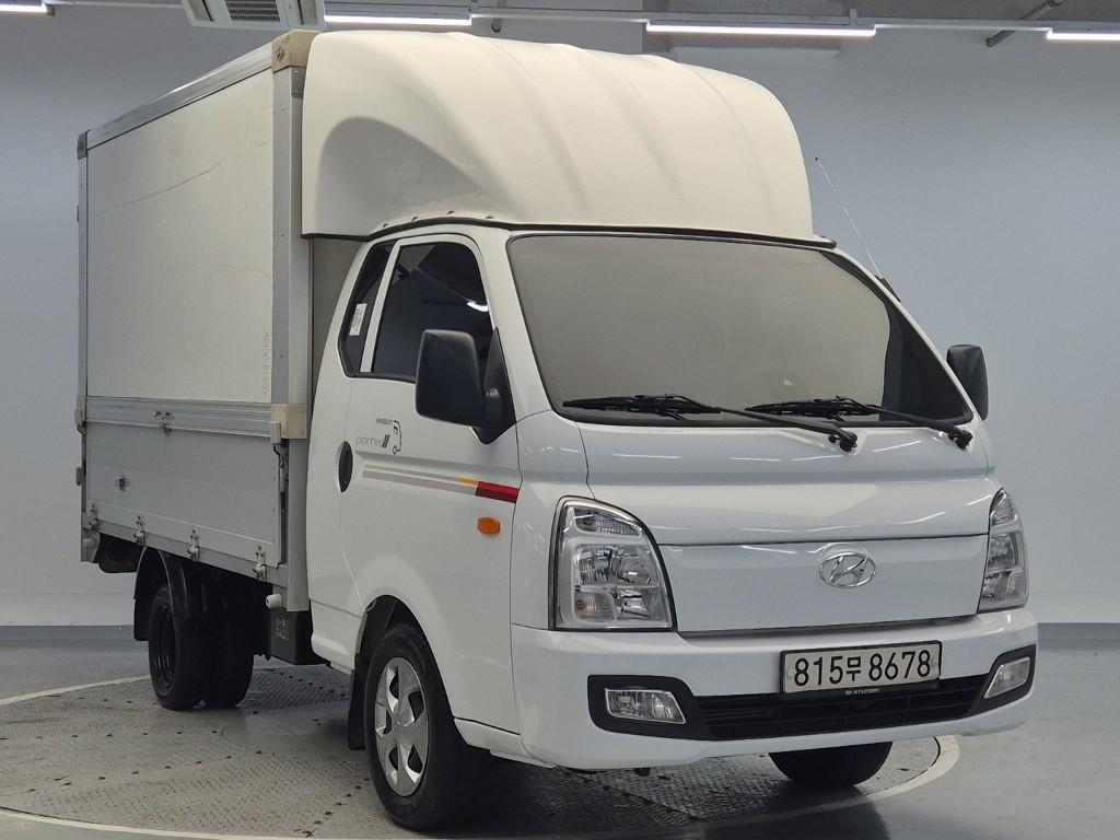 Hyundai Porter II Manual Wing body Long Wheelbase Super Cab 5