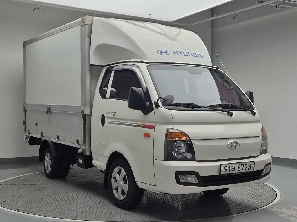 Hyundai Porter II Manual Wing body Long Wheelbase Super Cab 5