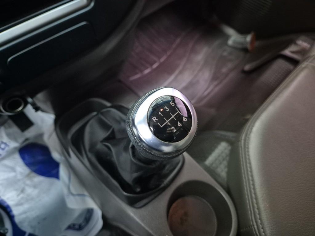 Hyundai Porter II Manual Wing body Long Wheelbase Super Cab 8