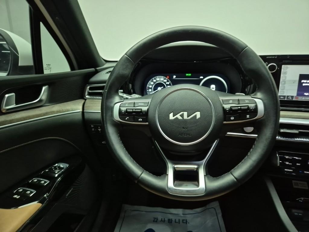 Kia K5 New DL3 Noblesse 2.0 Gasoline 10