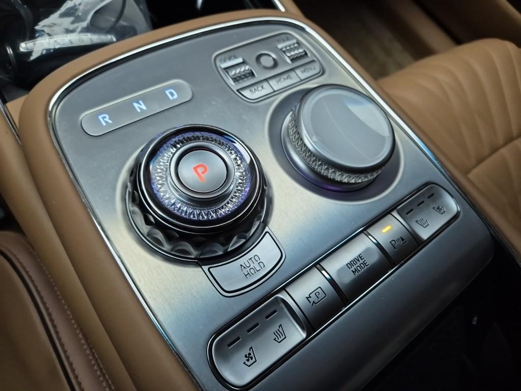 Genesis G90 New Base Type Gasoline 3.5 Turbo AWD 9