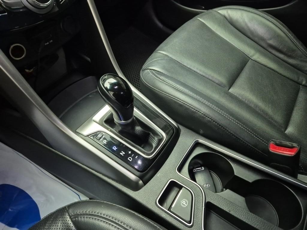 Hyundai i30 New PYL 1.6 VGT 9