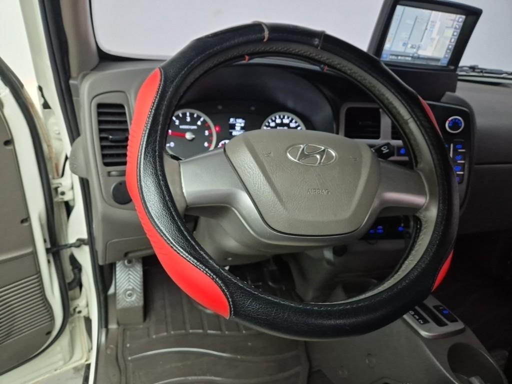 Hyundai Porter II Long Wheelbase Smart Long Wheelbase Super Cab 9