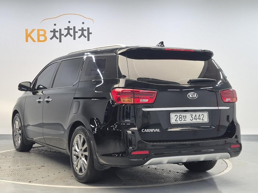 Kia Carnival YP Noblesse Special Lambda Ⅱ 3.3 GDI 3